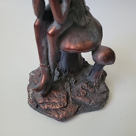 Bronze Resin Seated Fairy Atop Mushroom Caps Figurine Enchanted Fantasy Magical - Picture 7 of 11